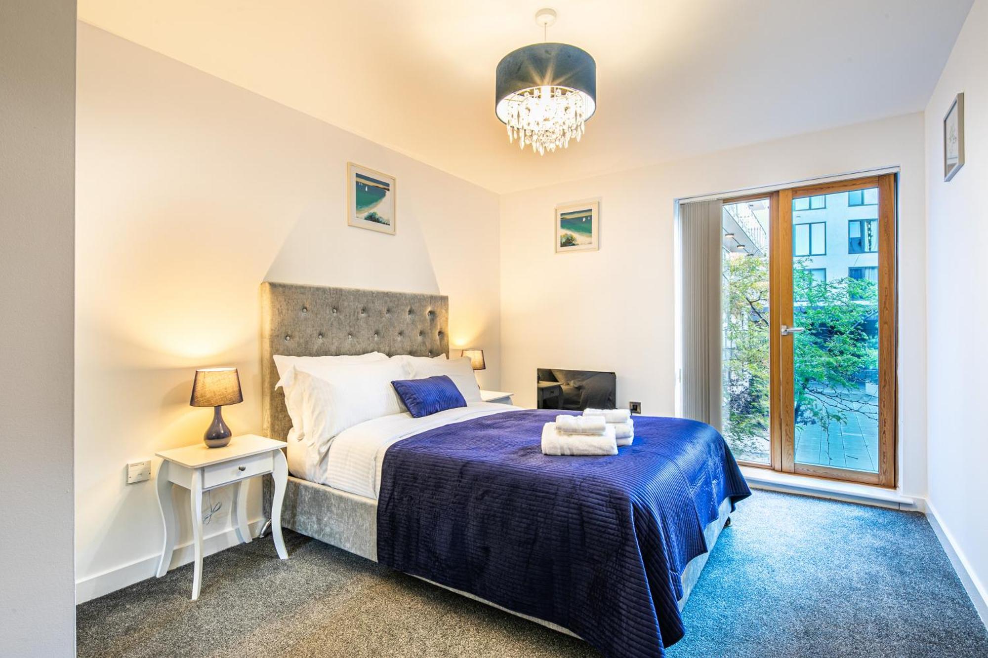 Stylish 2 Bed Apt 18 - City Centre, Free Parking, Espresso Machine & Netflix - Hosted By Stay Host Save Sheffield Exterior photo